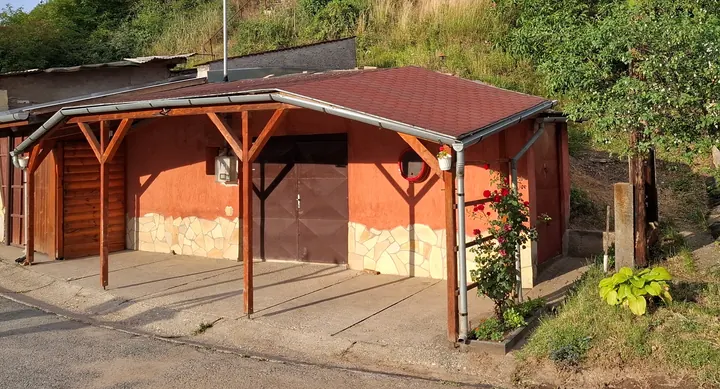 A Miklós Pince bejárata Egerben